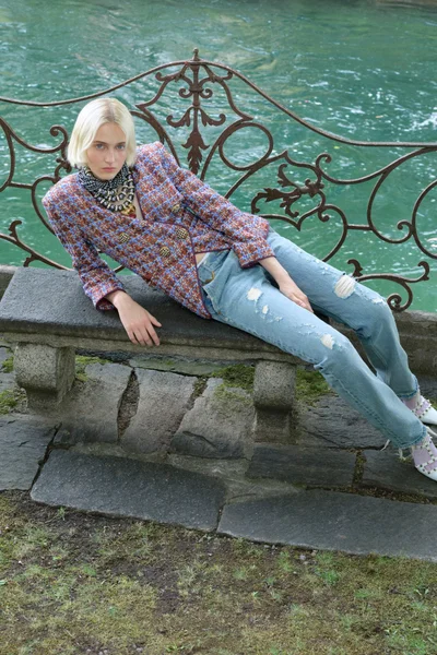 Look 13
